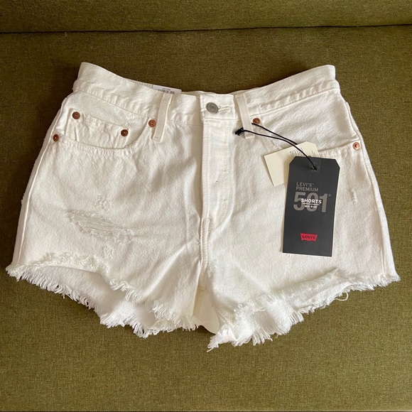 LEVIS 501 MID RISE SHORTS NWT - Picture 3 of 5